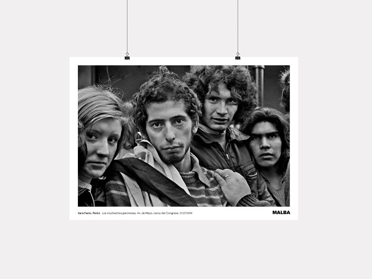 Lámina: Los muchachos, Av. de Mayo entre Casa Rosada y el Congreso (1974)