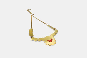 Collar Frida Corazón Chico | Bronce e hilo rojo carmesí