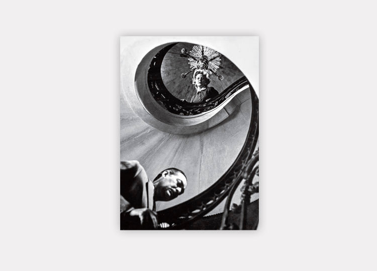 Postal: Alma Rivas en «Cristina Guzmán» (1955) (Escalera)