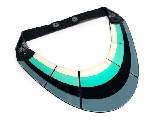 inv20-boomerang-collar-negro-800