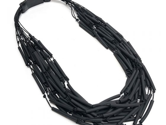 inv20-nido-collar-negro-800
