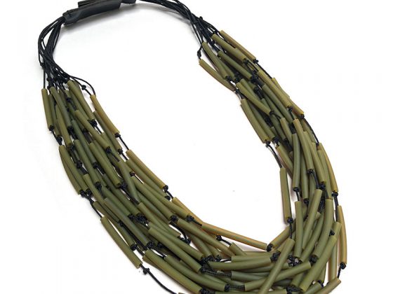 inv20-nido-collar-verde-800