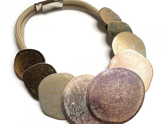 inv20-saurio-collar-oro-800